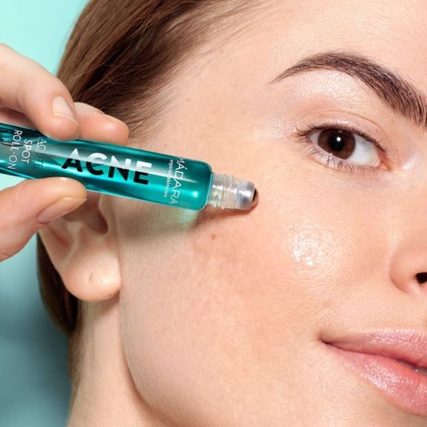 ACNE Acute Spot Roll On