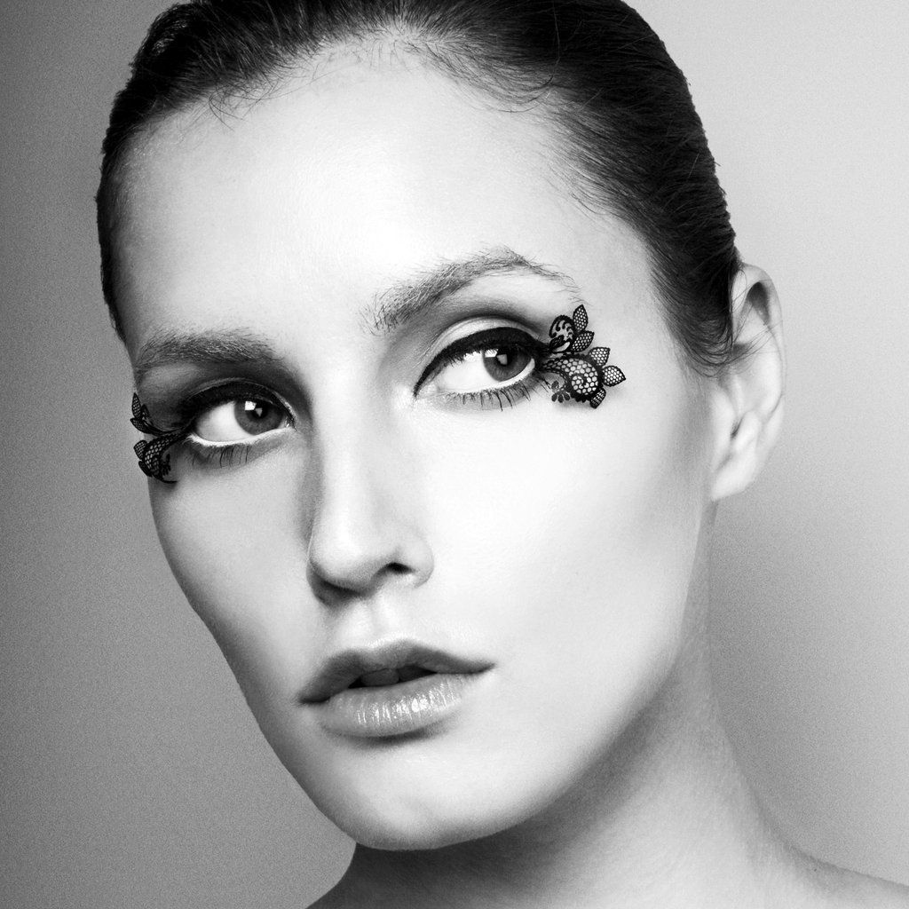 Paper Lashes Lace Garden