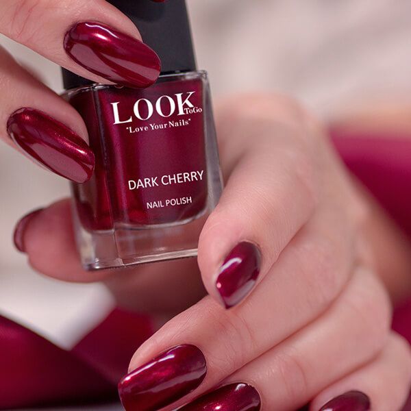 Nagellack Dark Cherry Nagellack Dark Cherry