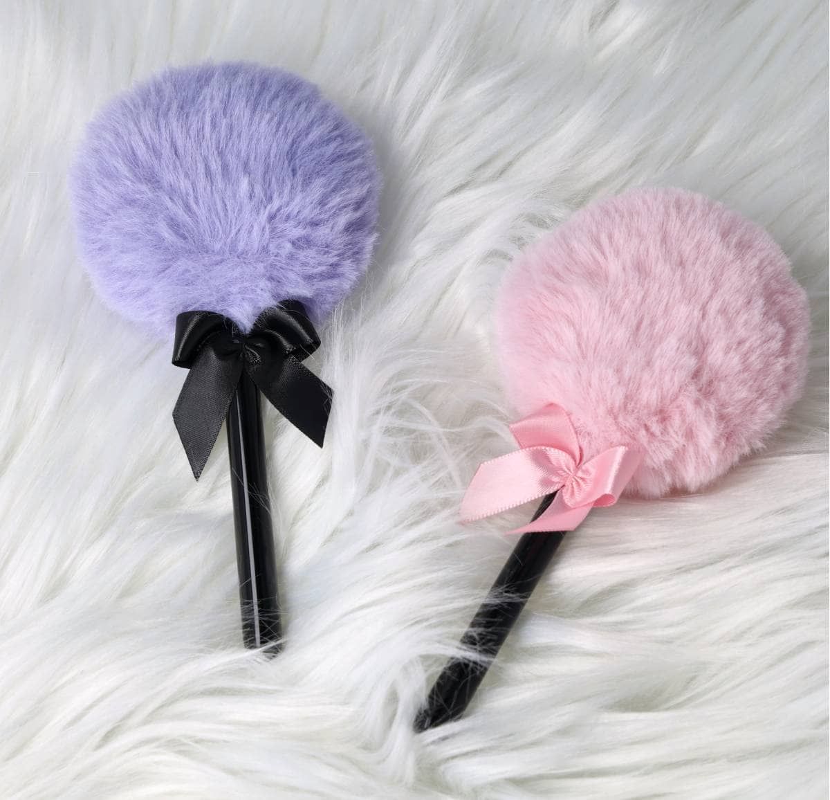 Puderquaste mit Griff Purple Puderquaste mit Griff Purple