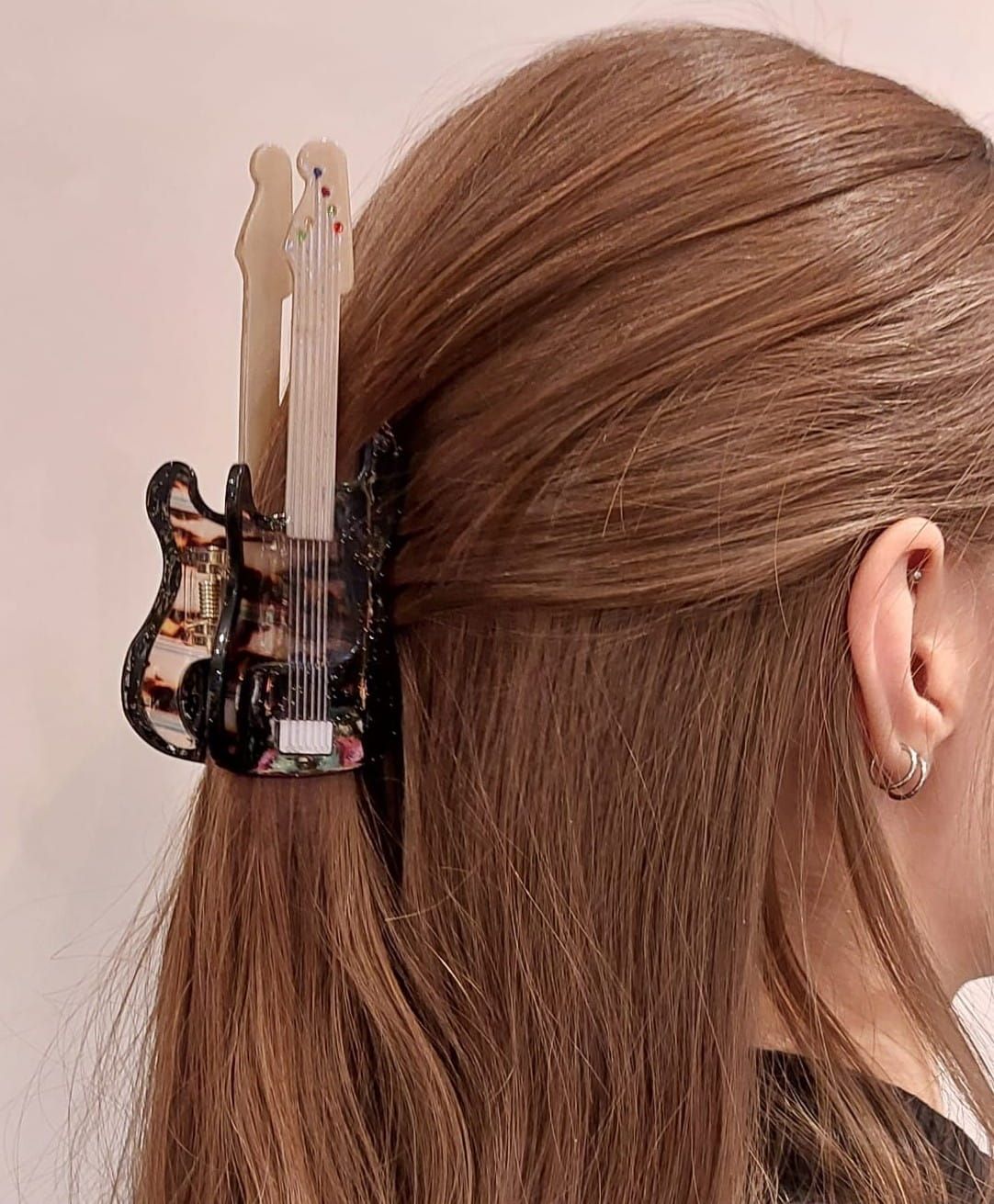 Haarkralle Gitarre Haarkralle Gitarre